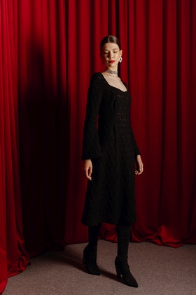 HOLIDAY 2026 photo 2