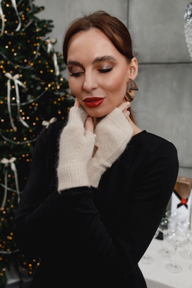 HOLIDAY 2026 photo 78